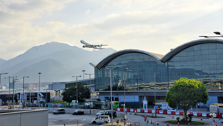 調查：近半本地空運用家預期明年上調價格