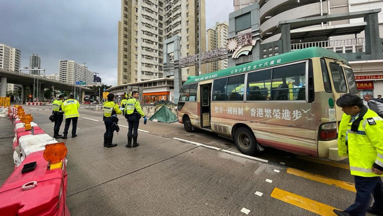 追蹤報(bào)道 | 女途人被小巴撞倒當(dāng)場死亡 七旬司機(jī)涉危駕被捕