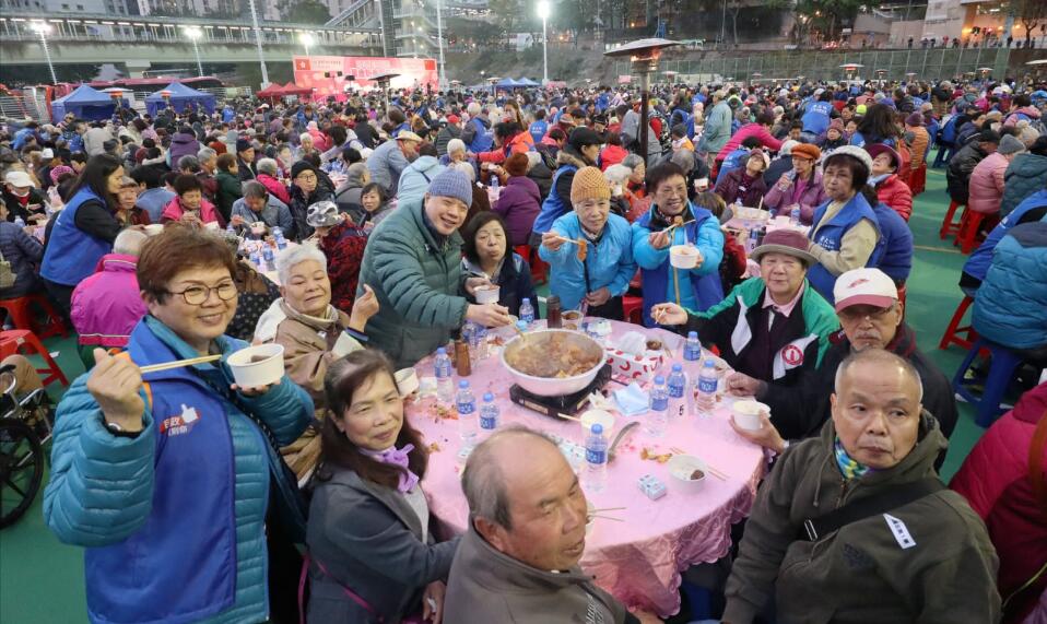 黃大仙新春團(tuán)年飯?bào)坶_280席  獲關(guān)愛(ài)婆婆期望舉辦更多活動(dòng)